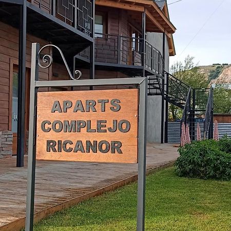 Aparts Complejo Ricanor El Chalten Bagian luar foto