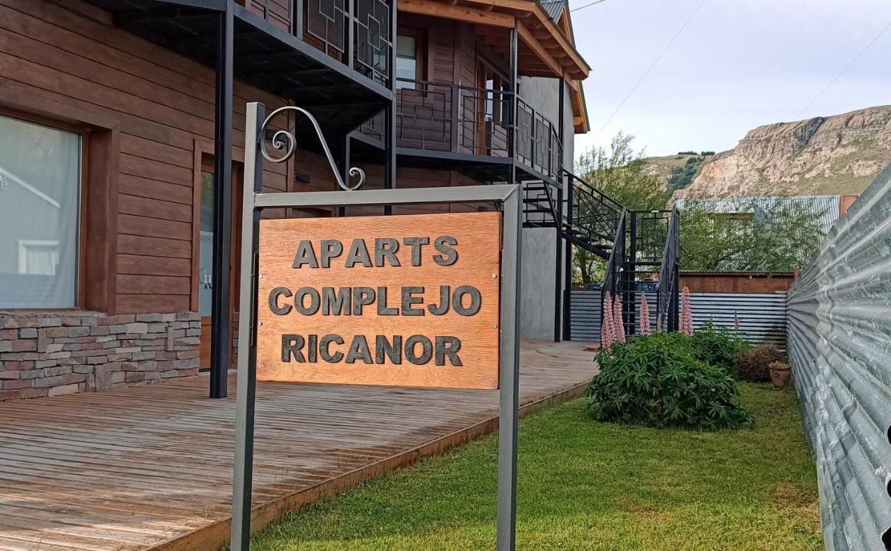 Aparts Complejo Ricanor El Chalten Bagian luar foto